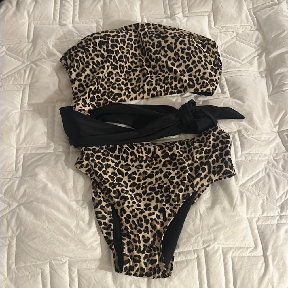 DKNY Leopard Print Strapless monokini size 14